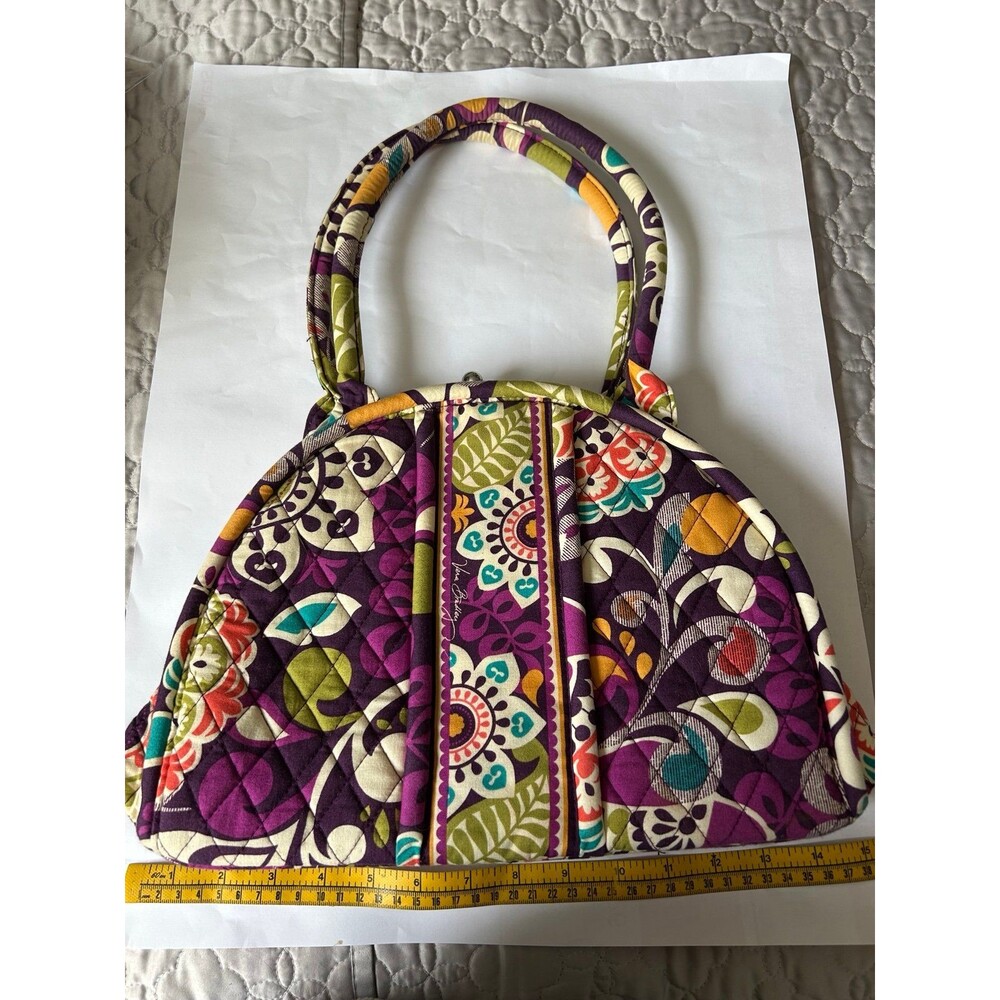 Vera Bradley vintage quilted shoulder bag with a kiss lock closure
